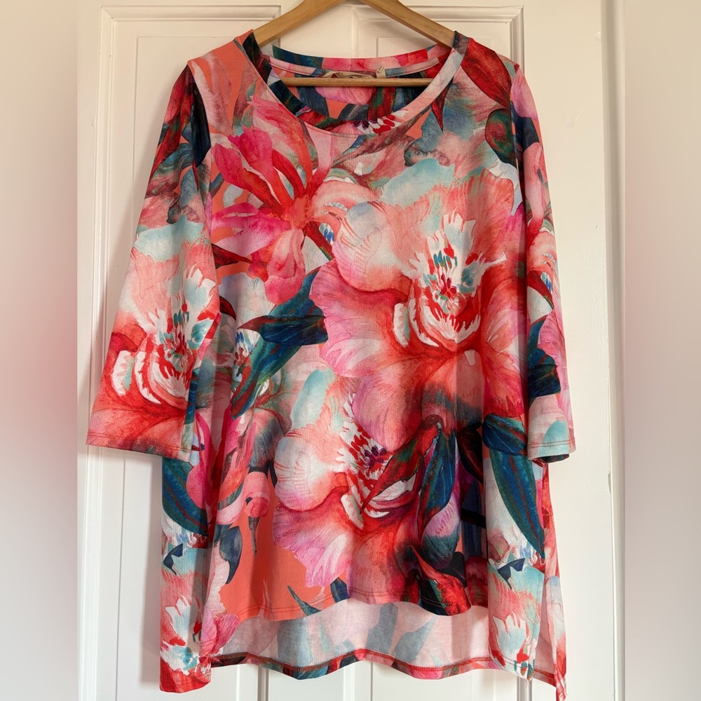 Soft Surroundings Size L Womens Tunic Stretch Knit 3/4 Sleeve Floral Cottagecore